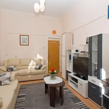 Ivica Appartement *