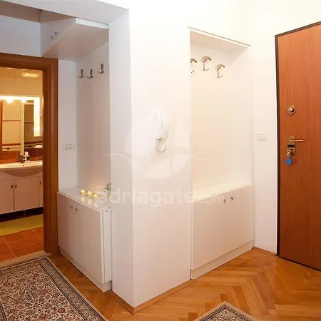 Ivica Appartement *